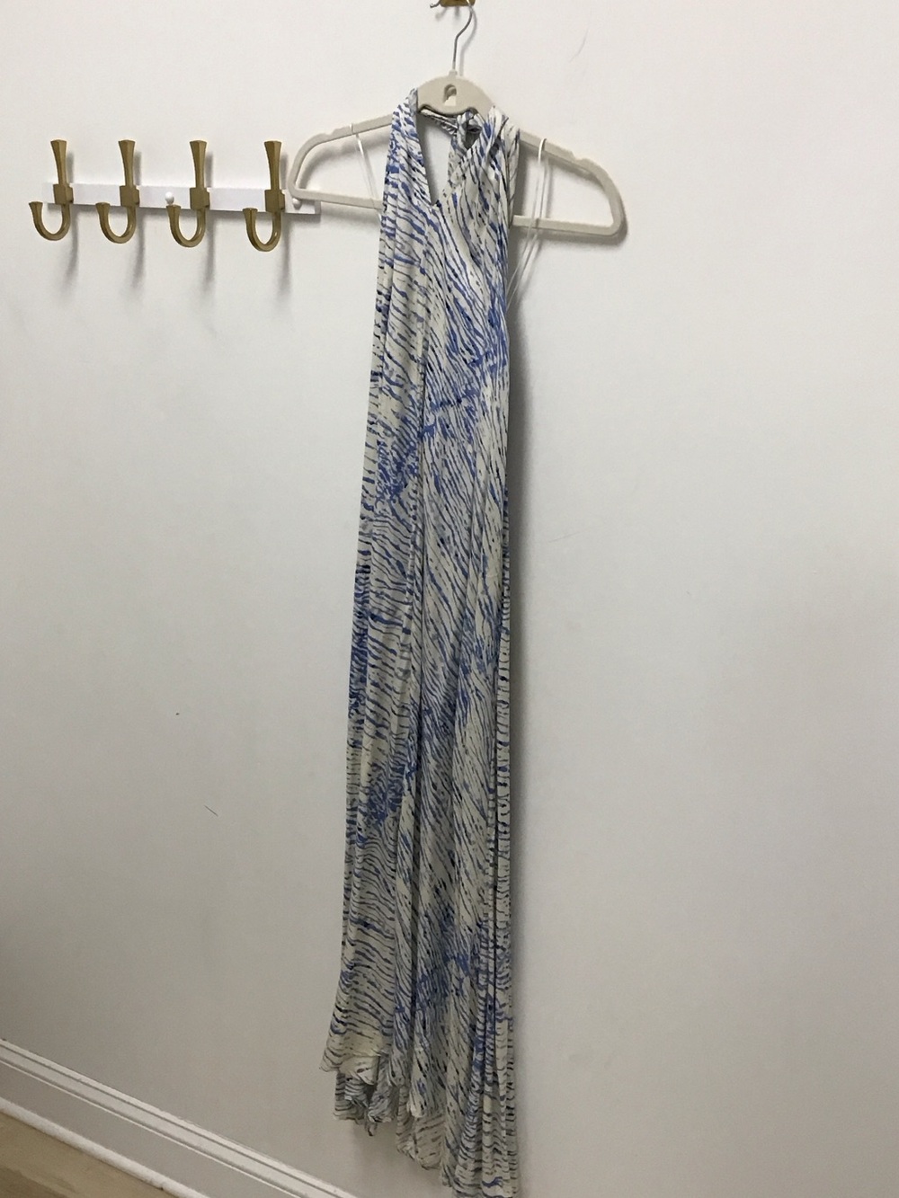 Elan sundress blue splash Lightweight Blue & White Printed Scarf / Wrap